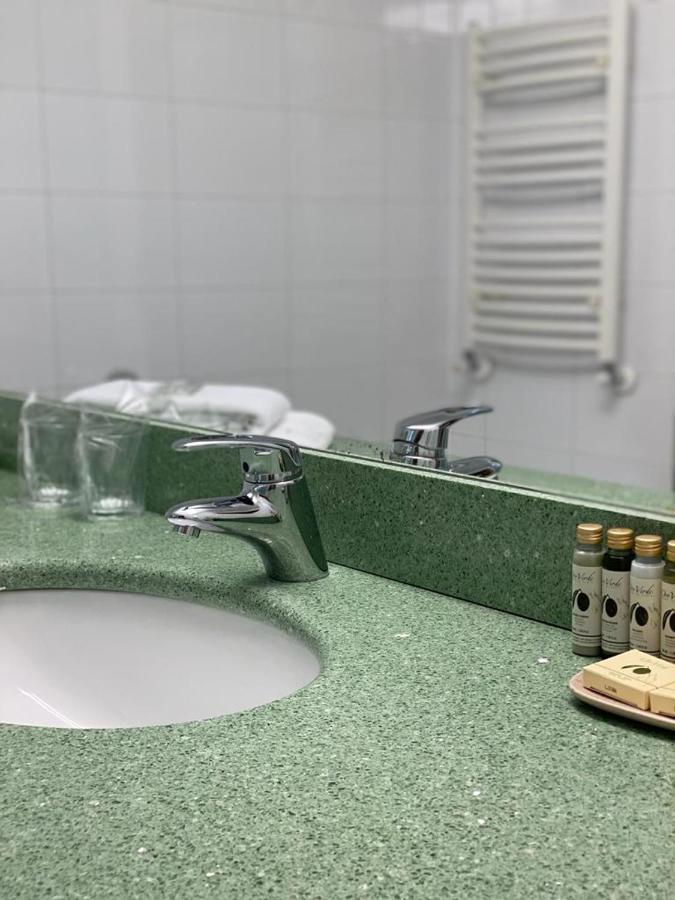 The Gerald'S Hotel Rădăuţi Esterno foto