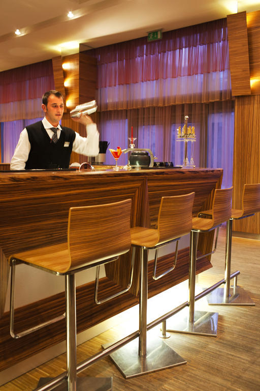 The Gerald'S Hotel Rădăuţi Esterno foto