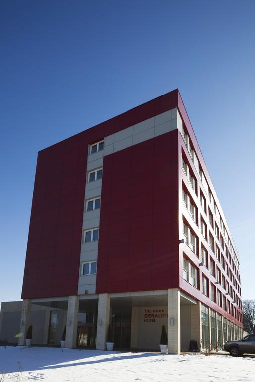 The Gerald'S Hotel Rădăuţi Esterno foto
